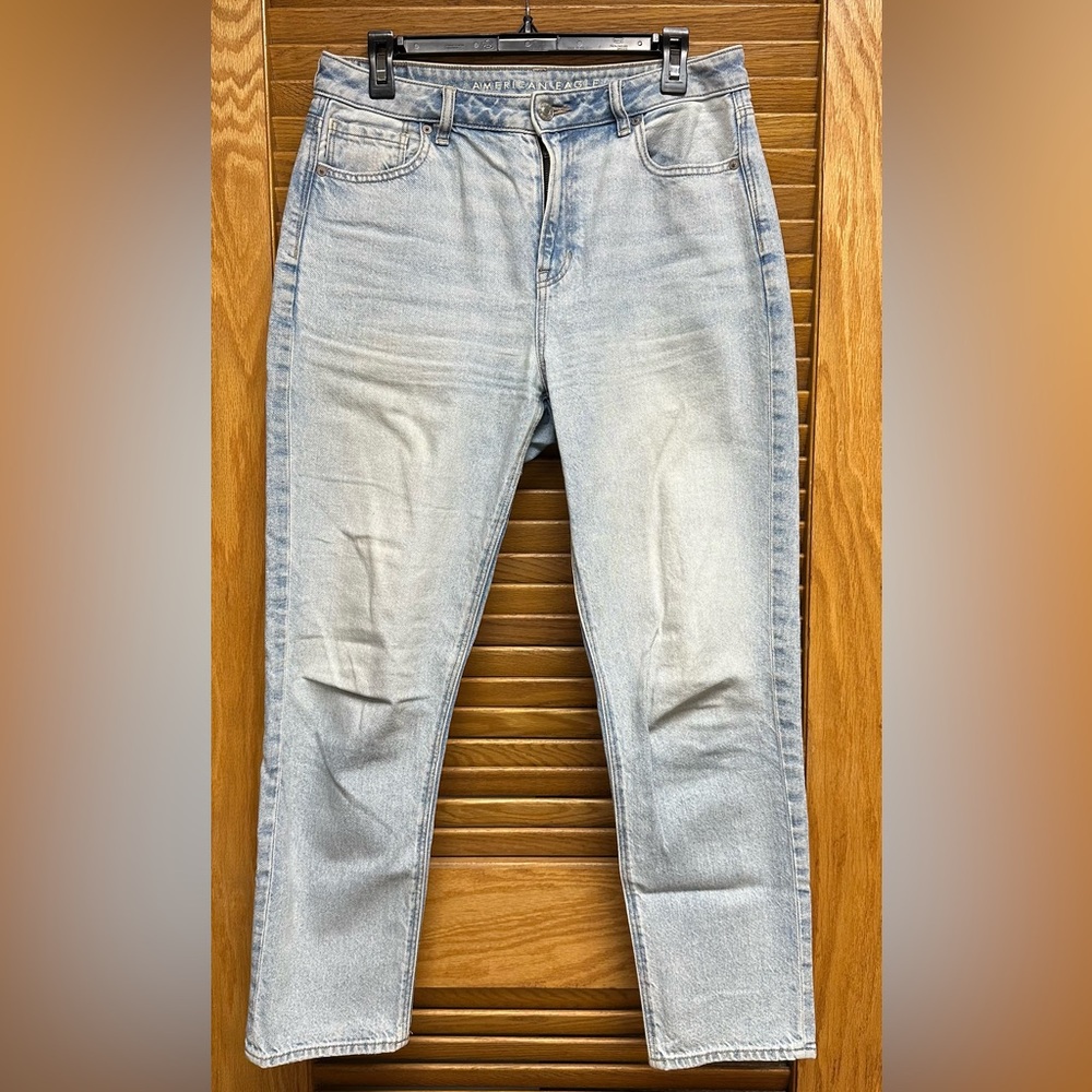 American Eagle Outfitters Light Blue Mom Jeans